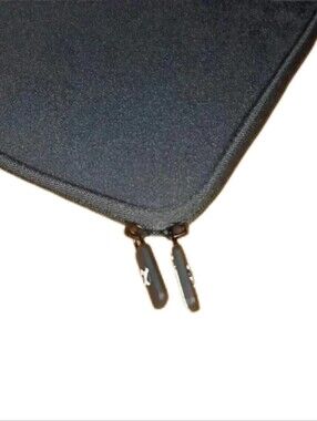 > Brand new Gateway  15.6 carrying case for laptop.
